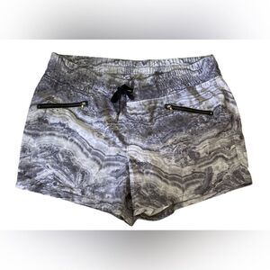 Women’s Champion gray athletic shorts With pockets XXL